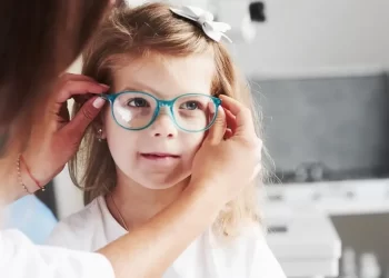 Sonbahar Mevsiminde Kontakt Lens Kullanımı: Dikkat Edilmesi Gerekenler